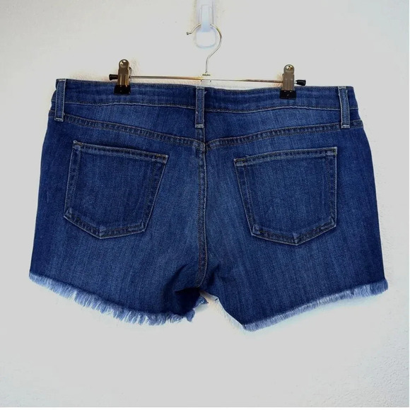 Just Black Frayed Hem Denim Medium Wash Shorts  Size 32 - Picture 5 of 12